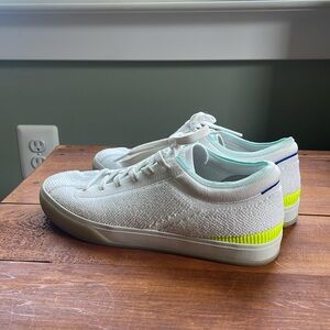 Like new! Rare find. Rothy’s sneakers. Washable. Size 9